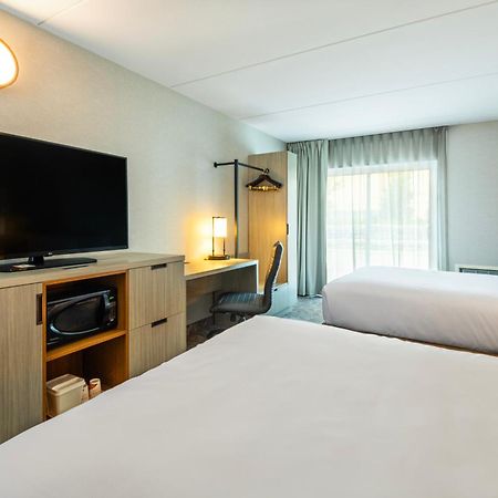 Comfort Inn Hwy 401 Kingston Kültér fotó