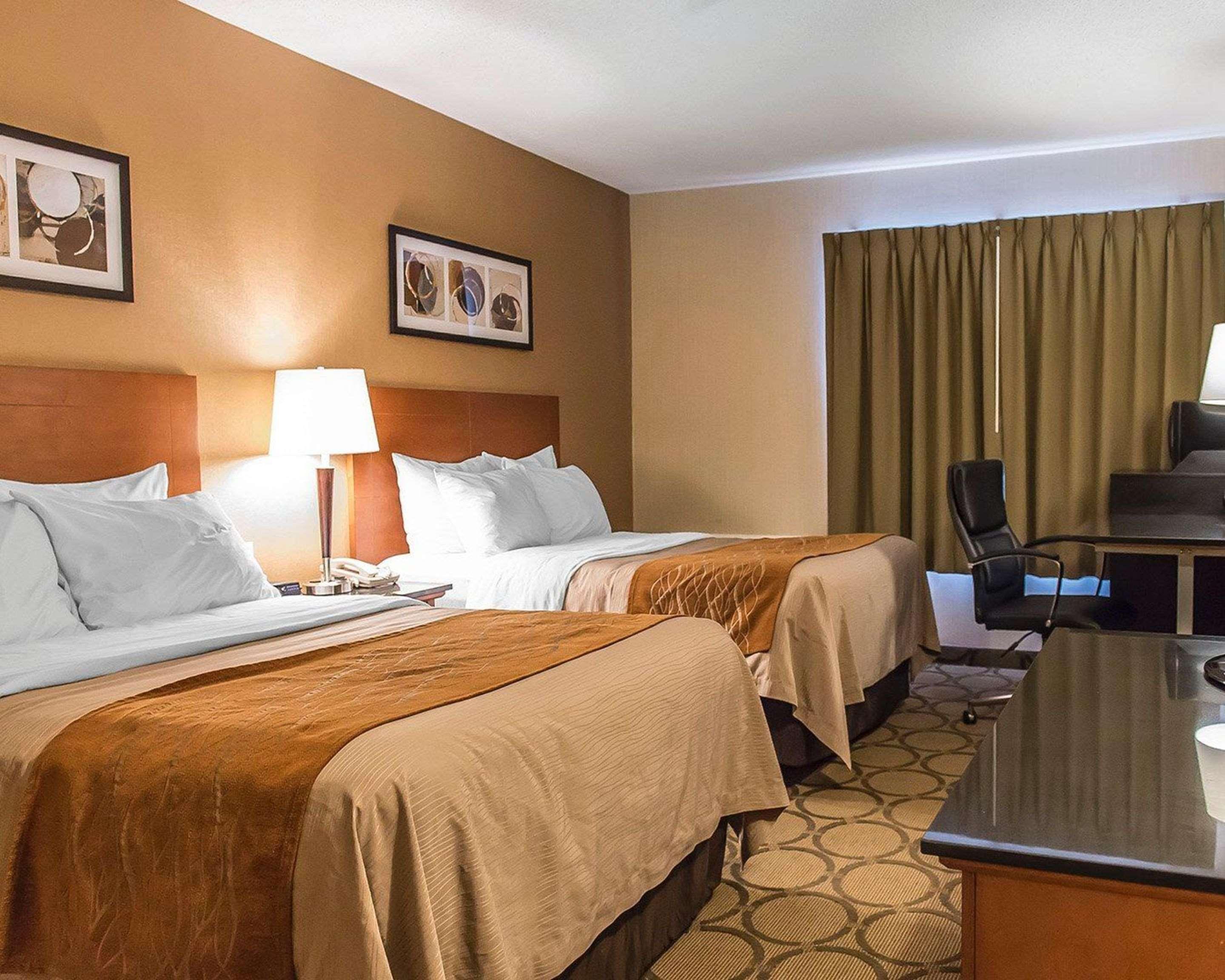 Comfort Inn Hwy 401 Kingston Kültér fotó