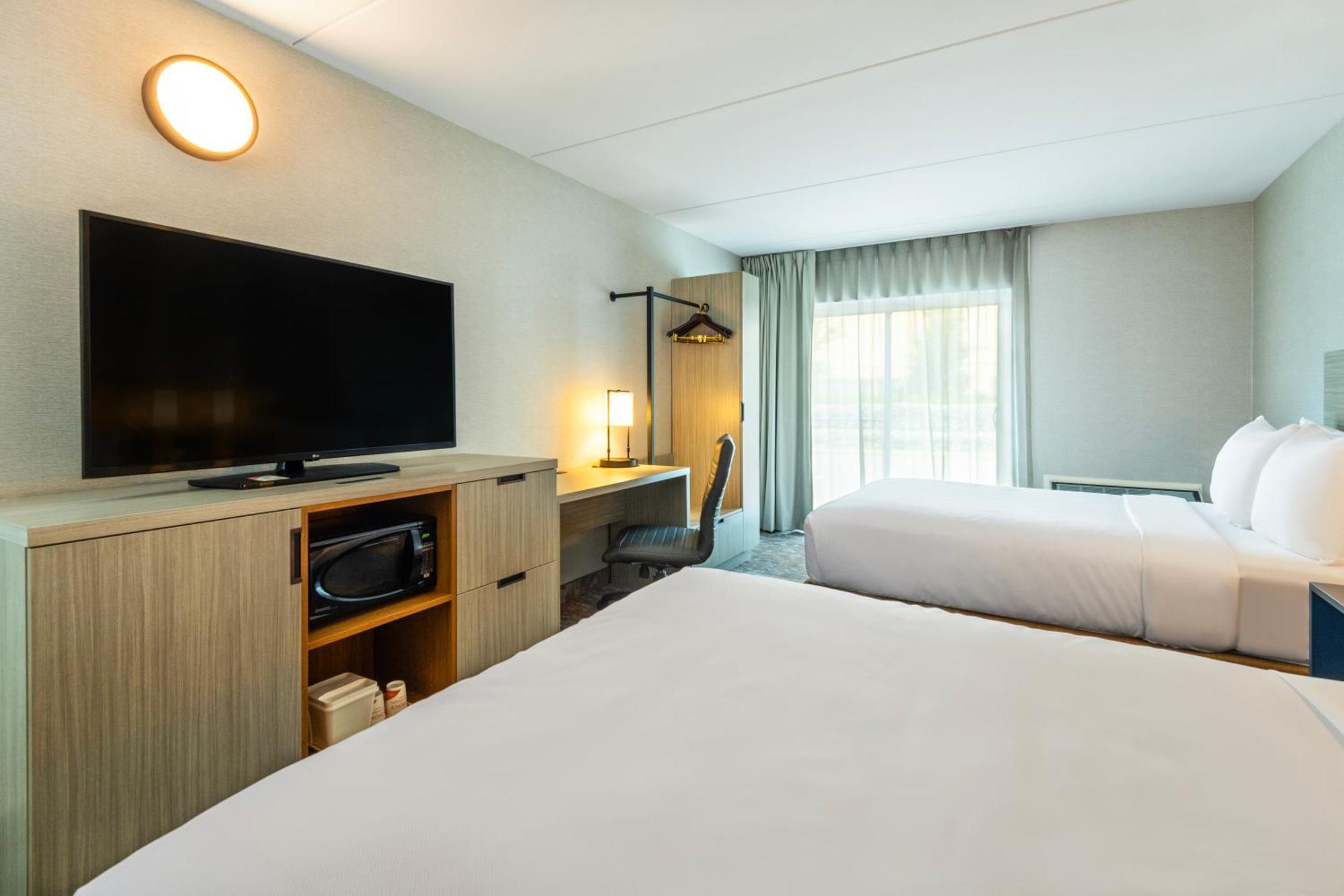 Comfort Inn Hwy 401 Kingston Kültér fotó