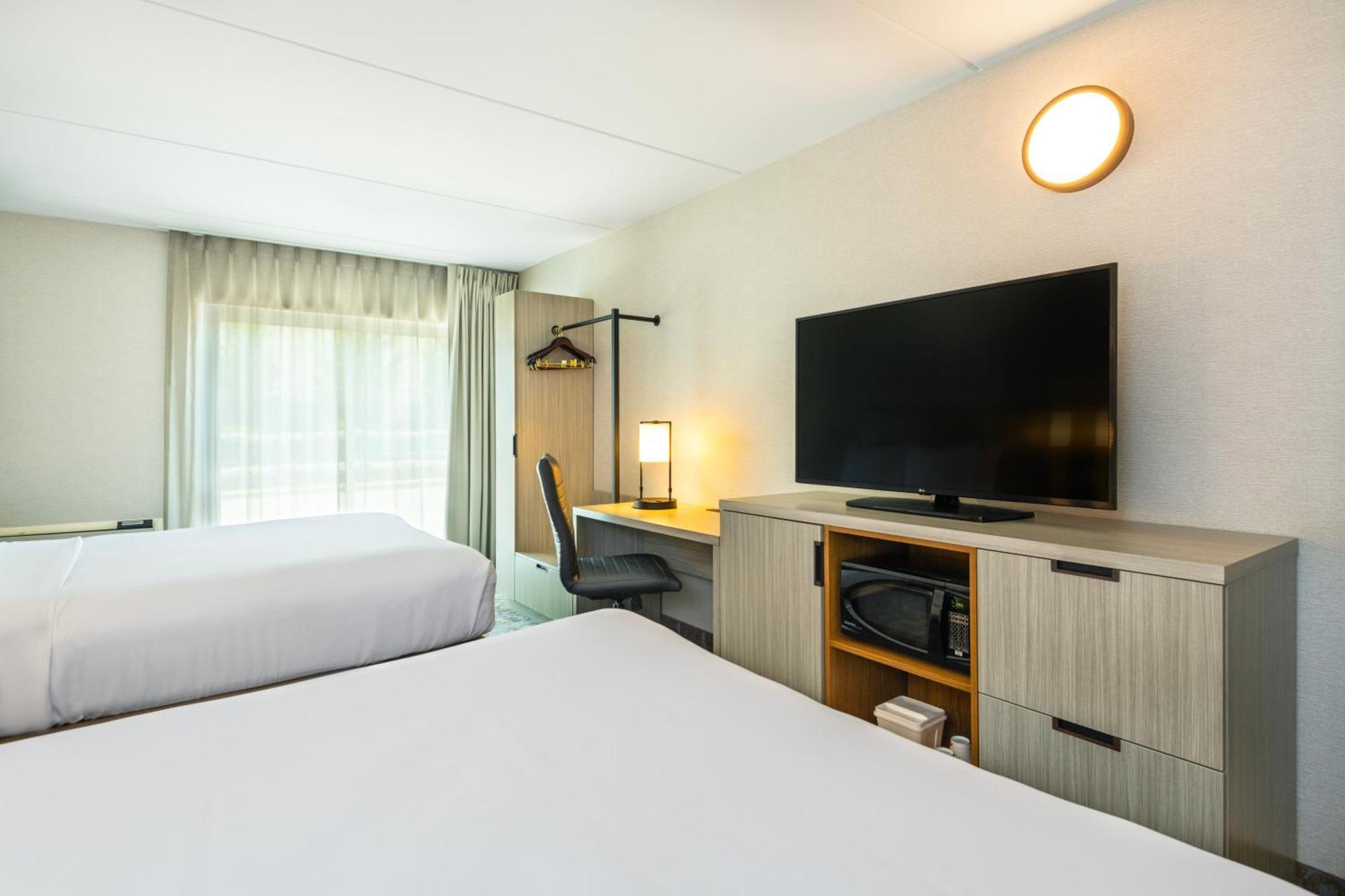 Comfort Inn Hwy 401 Kingston Kültér fotó