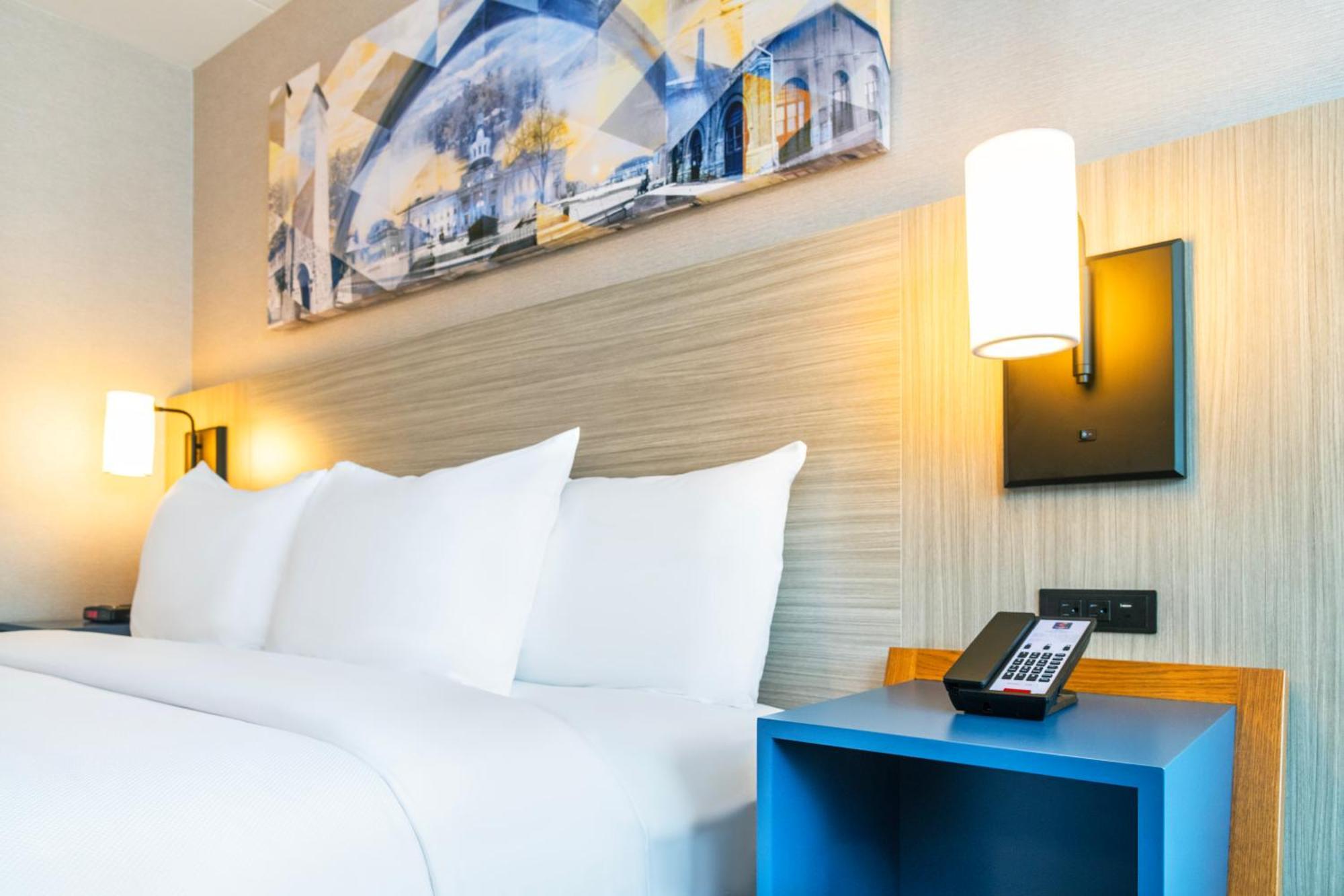 Comfort Inn Hwy 401 Kingston Kültér fotó